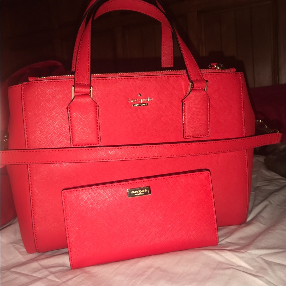 Kate spade purse with matching wallet